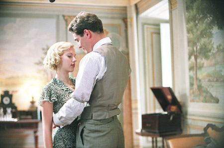 ©2006 Lions Gate Films Meg Windermere (Scarlett Johansson) and Robert Windermere (Mark Umbers) in A GOOD WOMAN.br /Photo credit: Sergio Strizzi. ©2006 Lions Gate Films